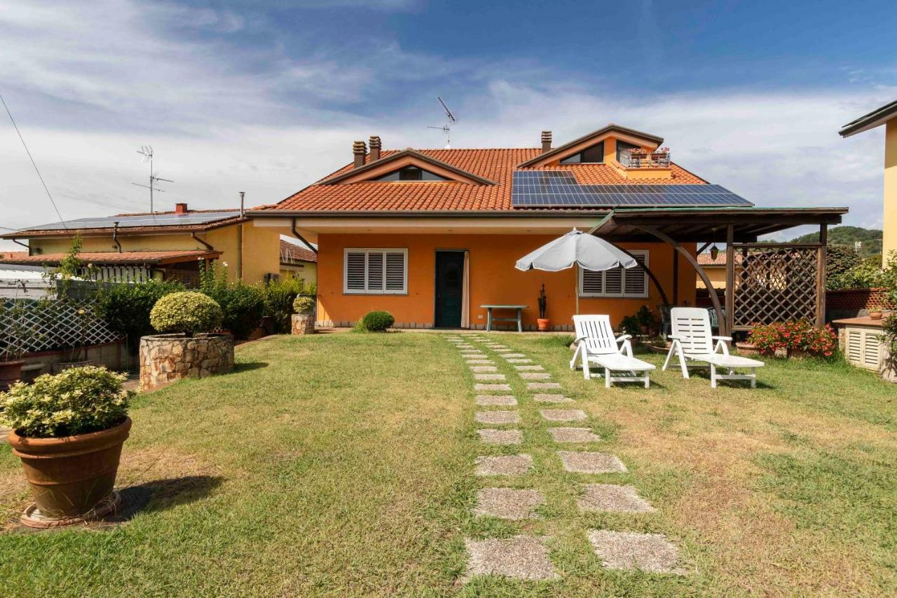 Chez Nous Hotel Massarosa Exterior foto